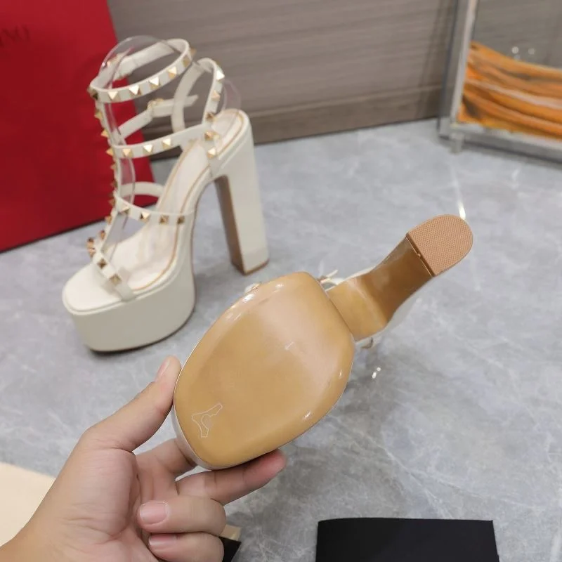 Durable Valentino Sandals 37082