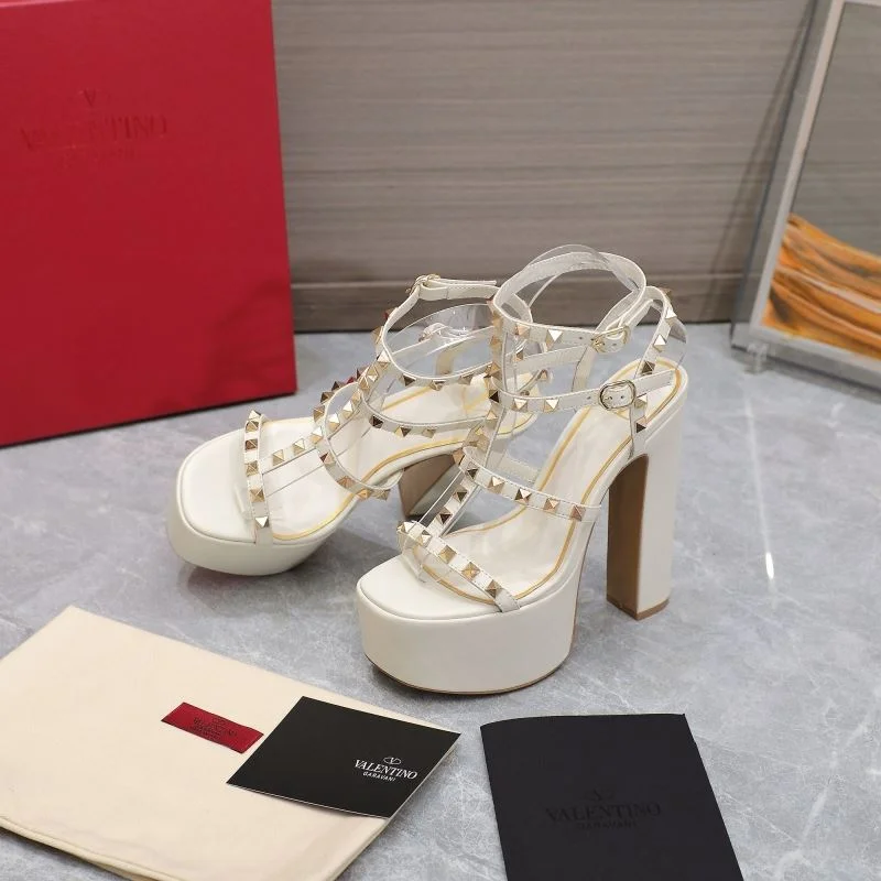 Durable Valentino Sandals 37082