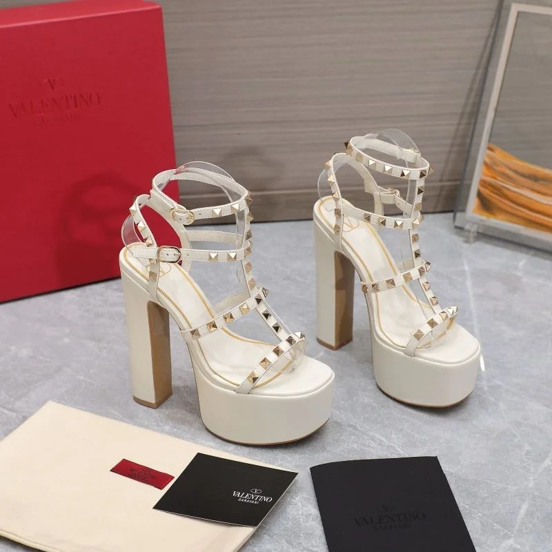 Durable Valentino Sandals 37082