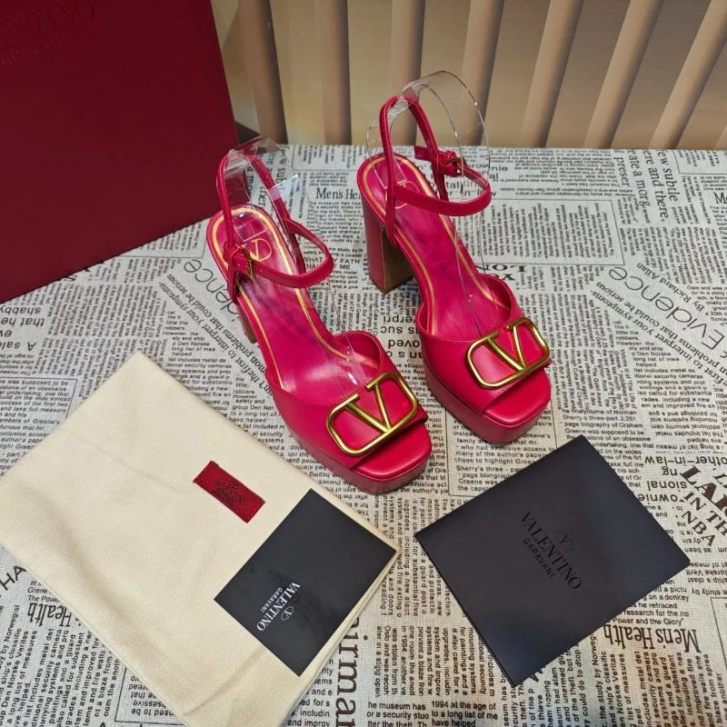 Upgraded Valentino Sandals 37069