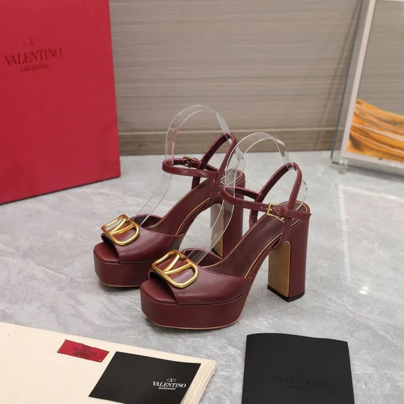 OdorResistant Valentino Sandals 37064