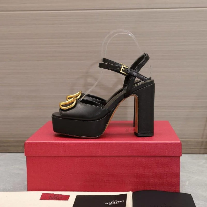 Breathable Valentino Sandals 37063
