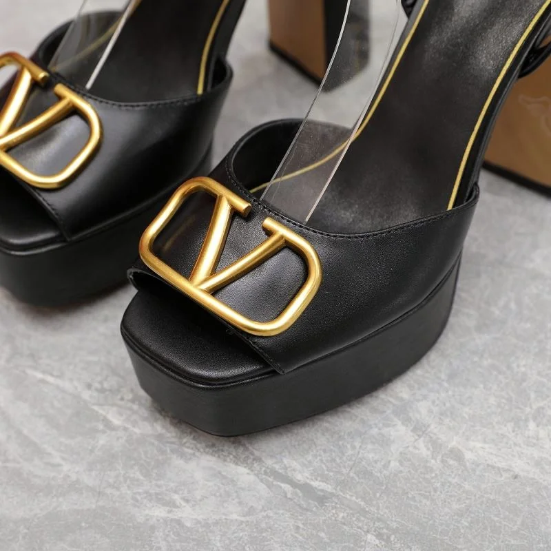 Breathable Valentino Sandals 37063