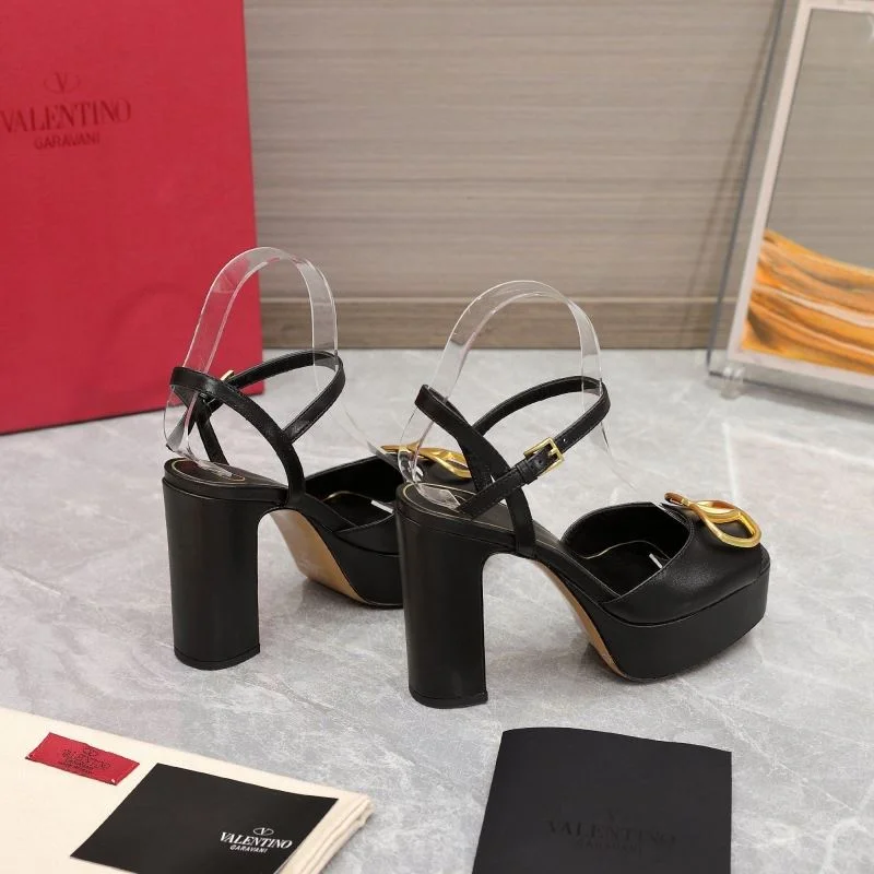 Breathable Valentino Sandals 37063
