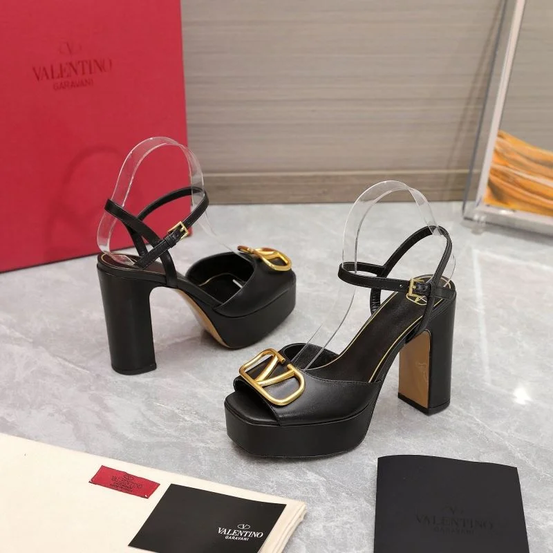 Breathable Valentino Sandals 37063