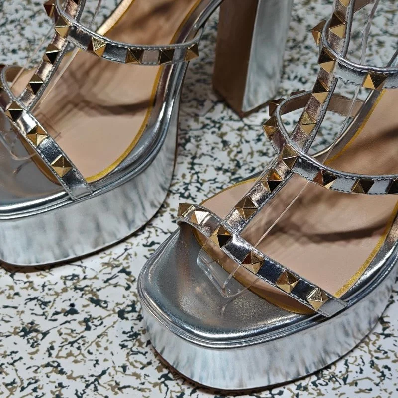 FashionForward Valentino Sandals 37061