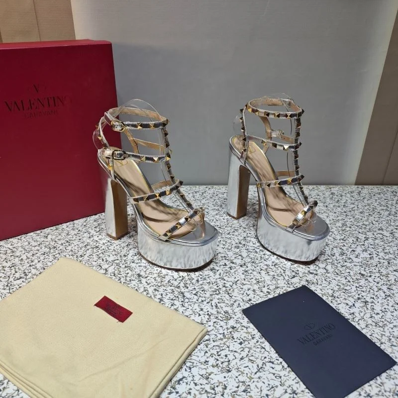 FashionForward Valentino Sandals 37061
