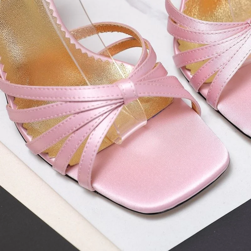 Valentino Sandals TimelessDesign 37041
