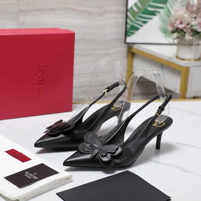 Valentino Sandals TimelessDesign 37050