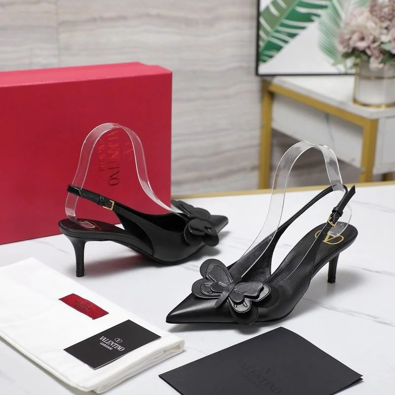 Valentino Sandals TimelessDesign 37050
