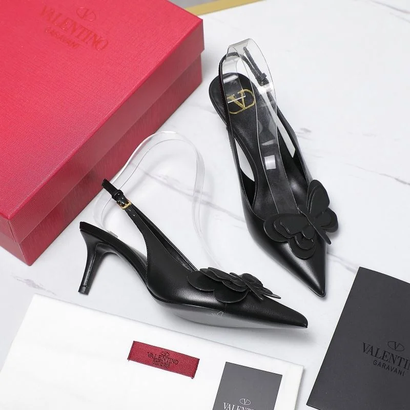 Valentino Sandals TimelessDesign 37050