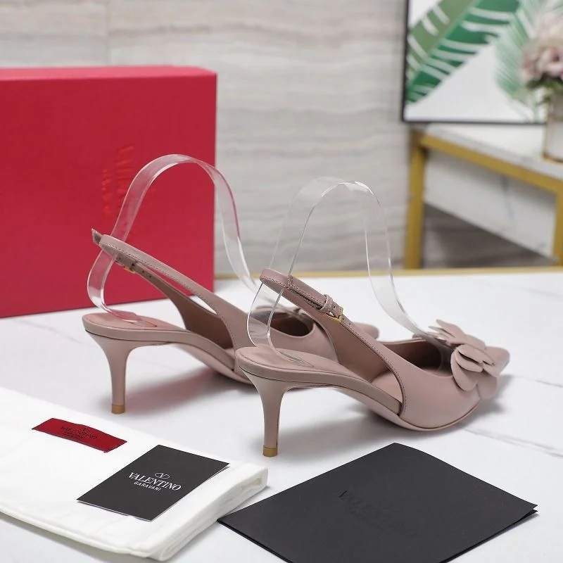 Valentino Sandals Trendsetting 37046