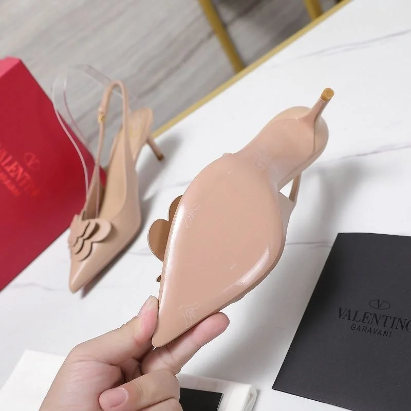 Valentino Sandals Premium 37055
