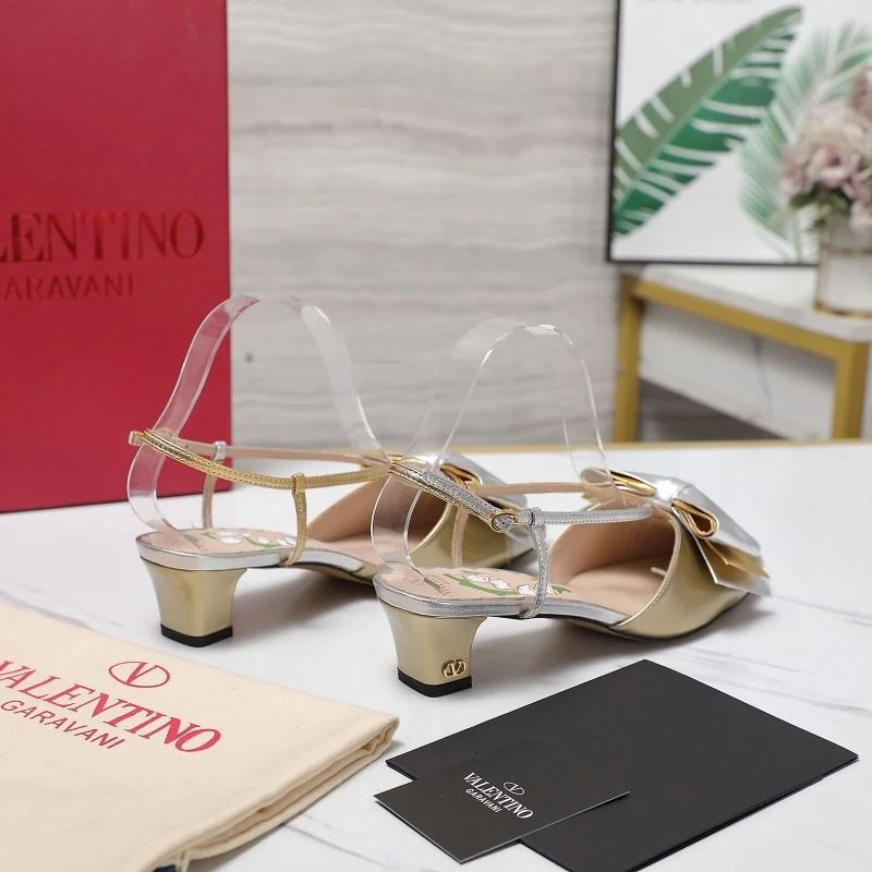 Valentino Sandals Snug 37058