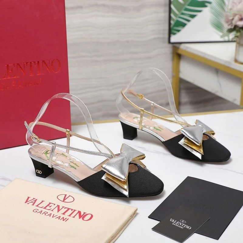 Lightweight Valentino Sandals 37051
