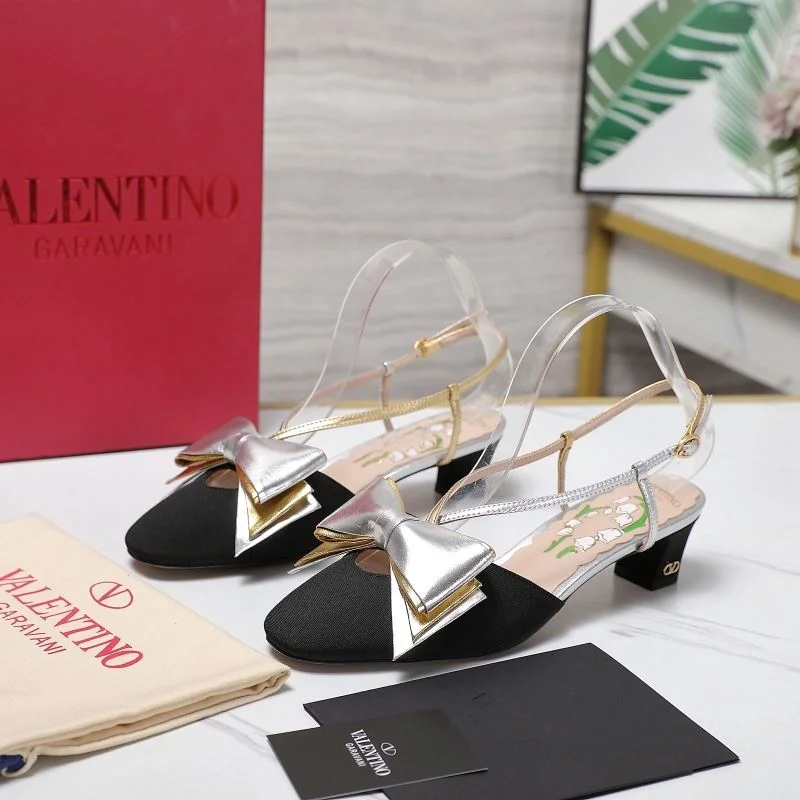 Lightweight Valentino Sandals 37051