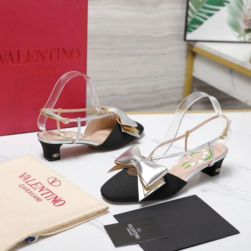 Lightweight Valentino Sandals 37051