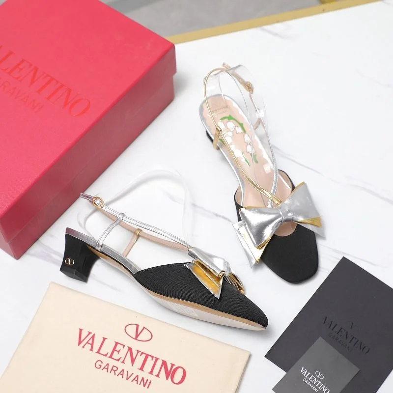 Lightweight Valentino Sandals 37051