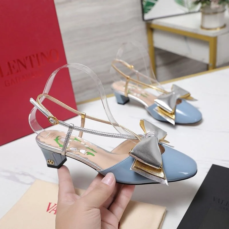 Valentino Sandals Snug 37056