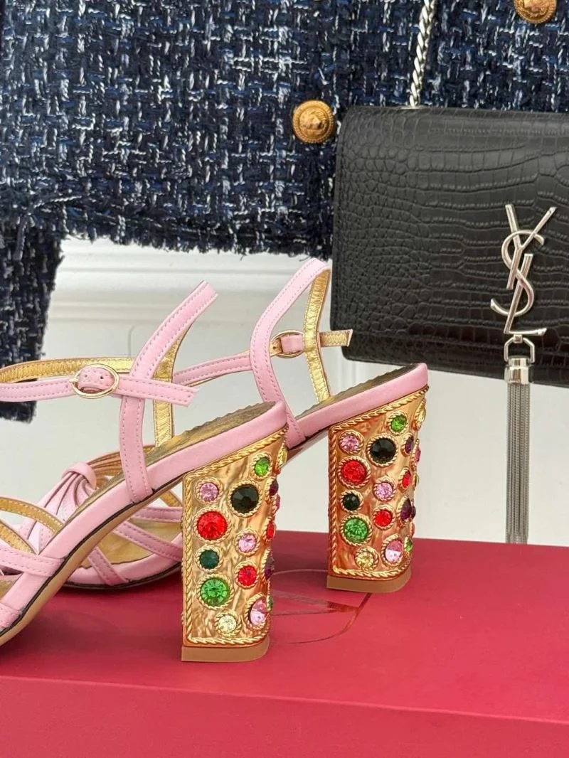 Valentino Sandals Trendy 37036