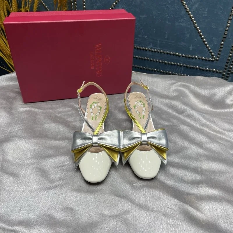 Sophisticated Valentino Sandals 37032