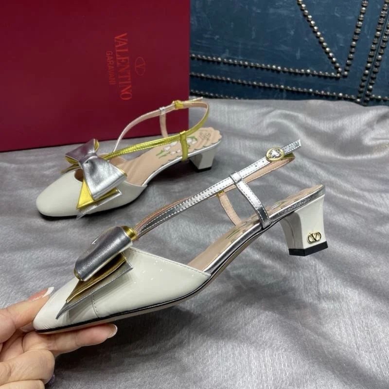 Sophisticated Valentino Sandals 37032