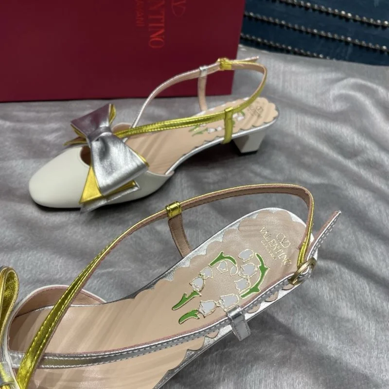 Sophisticated Valentino Sandals 37032