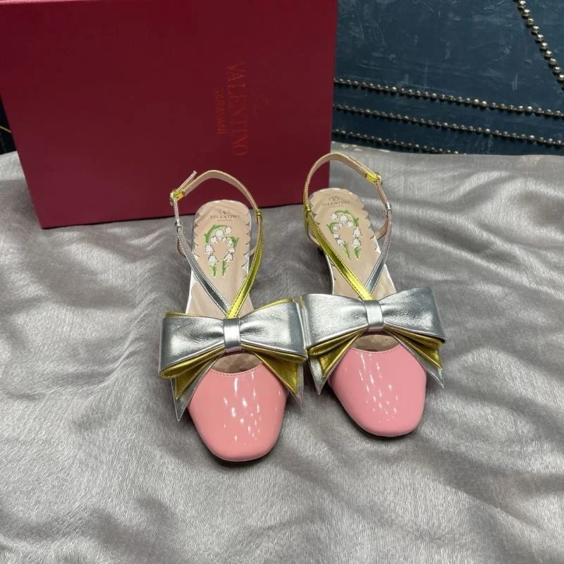 Valentino Sandals ModernLook 37053