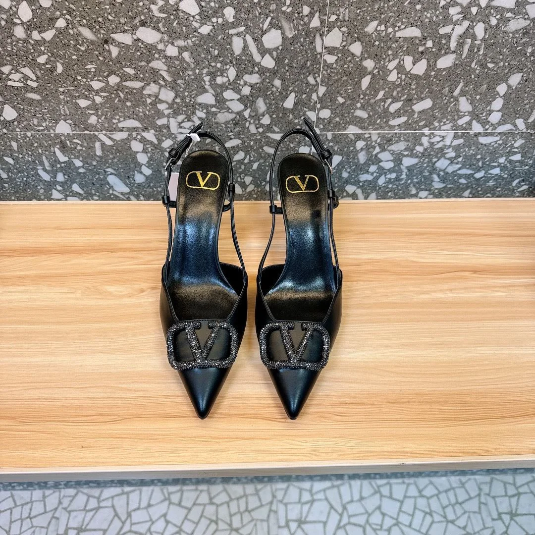 Tailored Valentino Sandals 36097