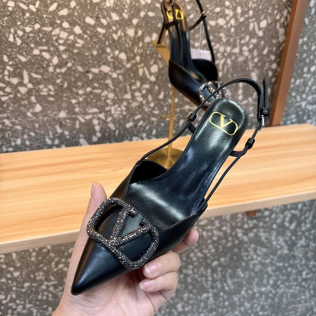 Tailored Valentino Sandals 36097