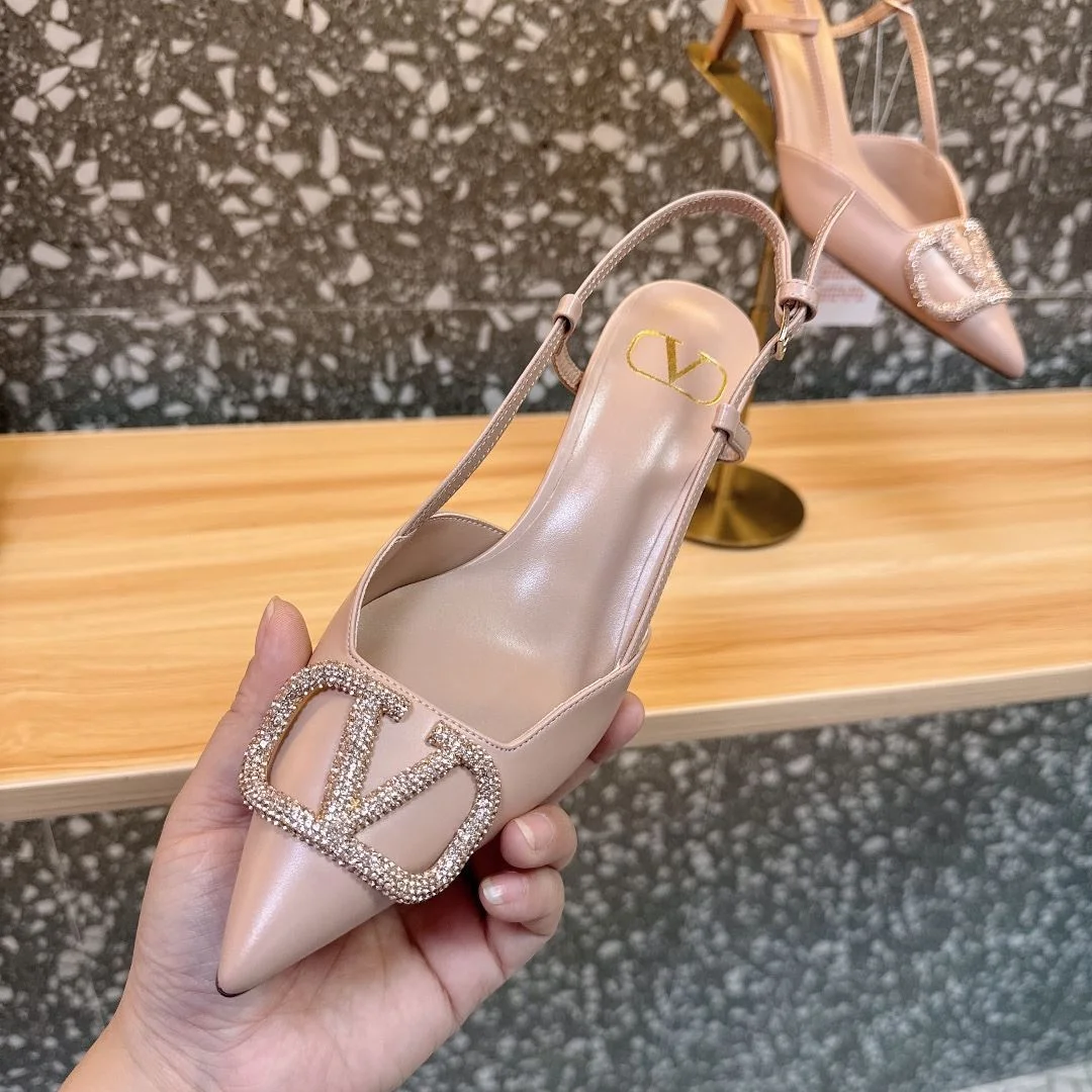 UrbanChic Valentino Sandals 36094