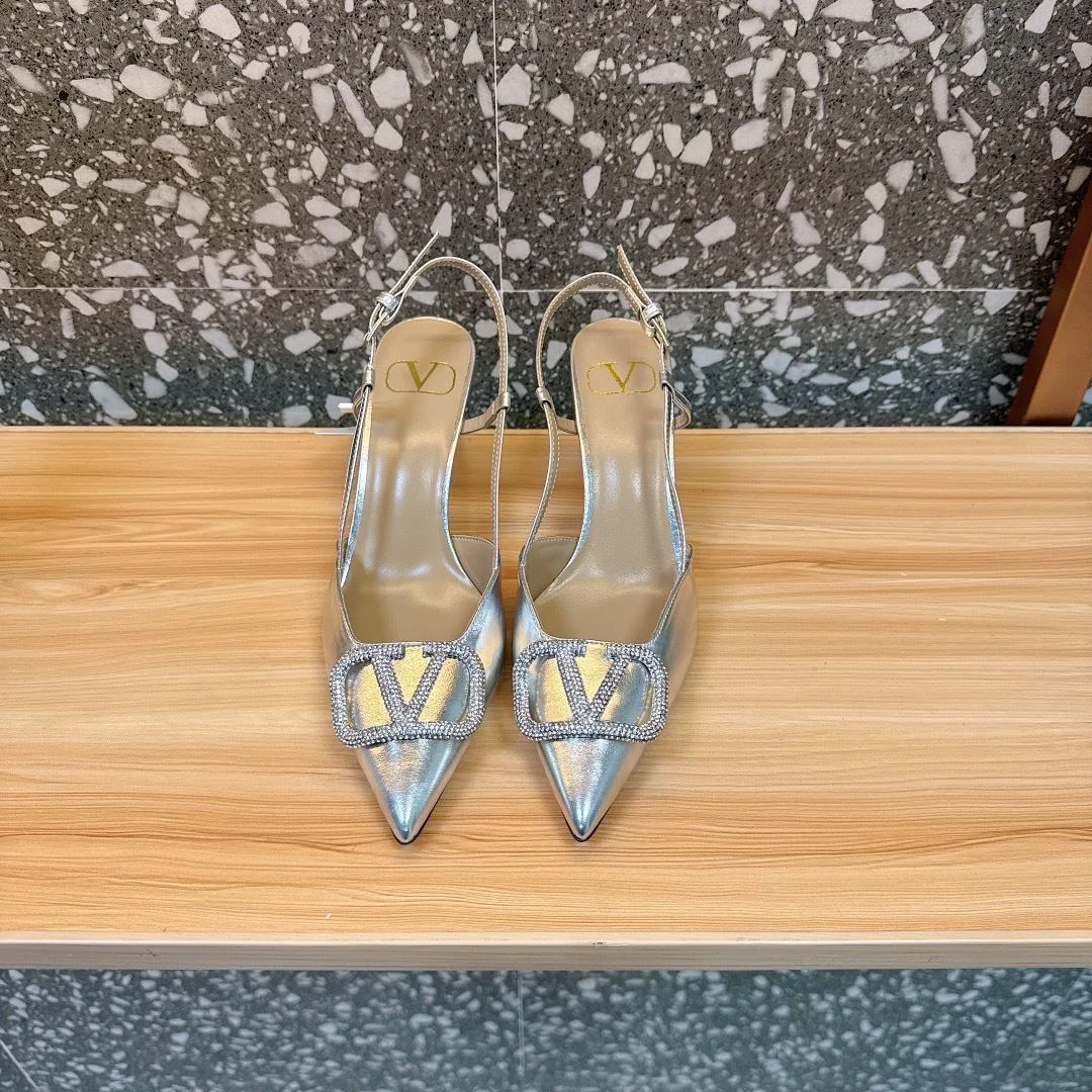 Modern Valentino Sandals 36090