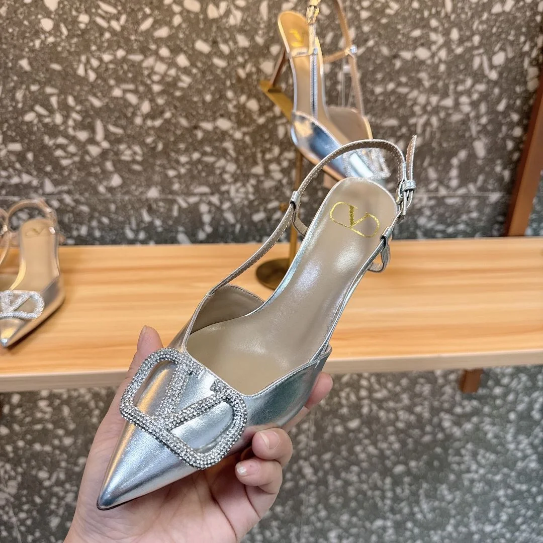 Modern Valentino Sandals 36090