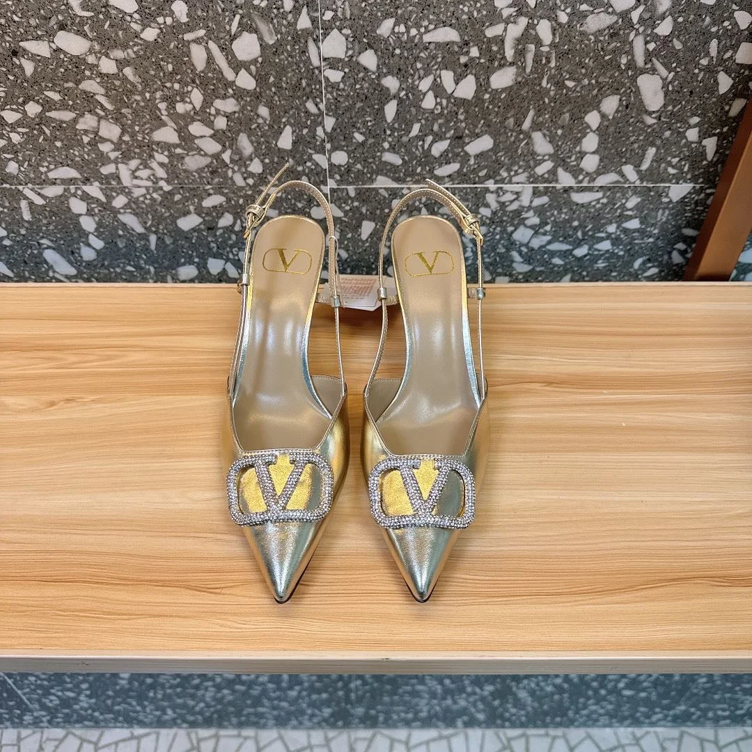 Premium Valentino Sandals 36085