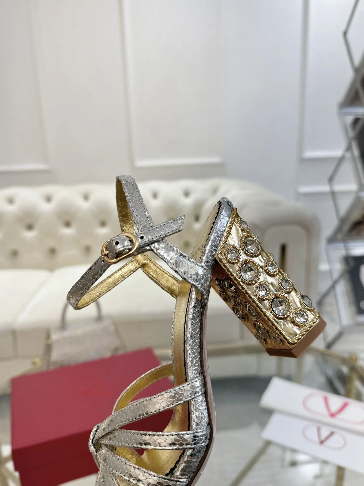 Durable Valentino Sandals 36084