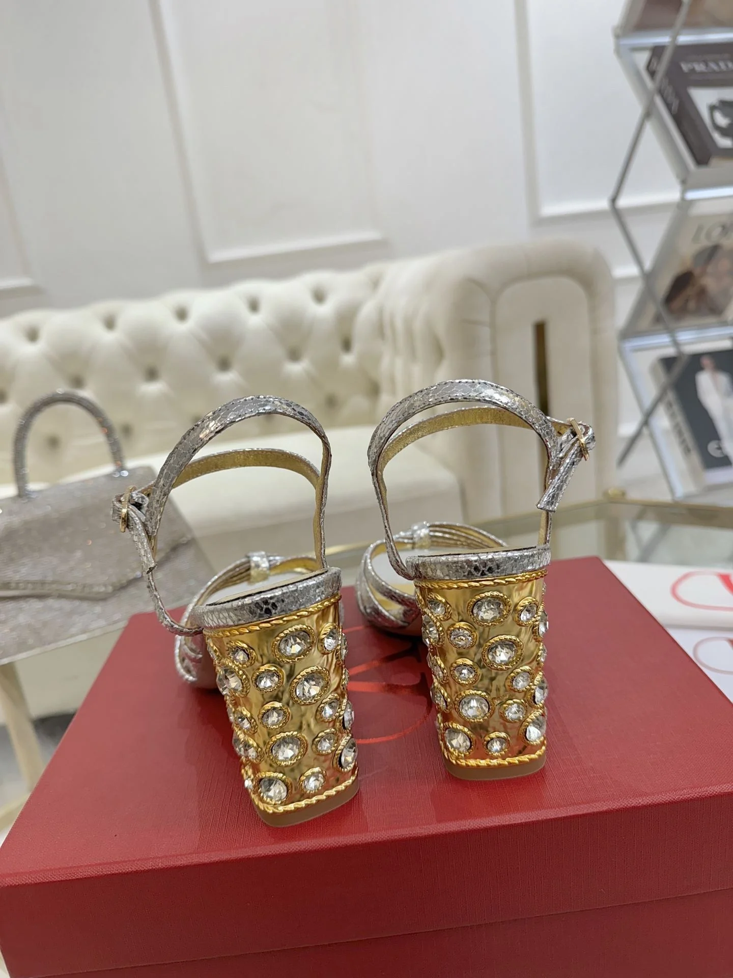 Durable Valentino Sandals 36084