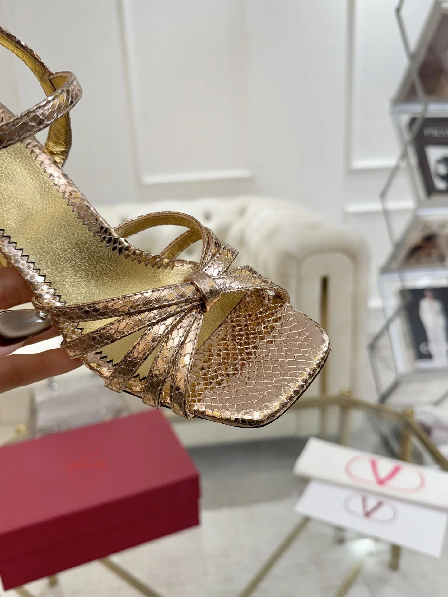 Valentino Sandals Comfortable 36073