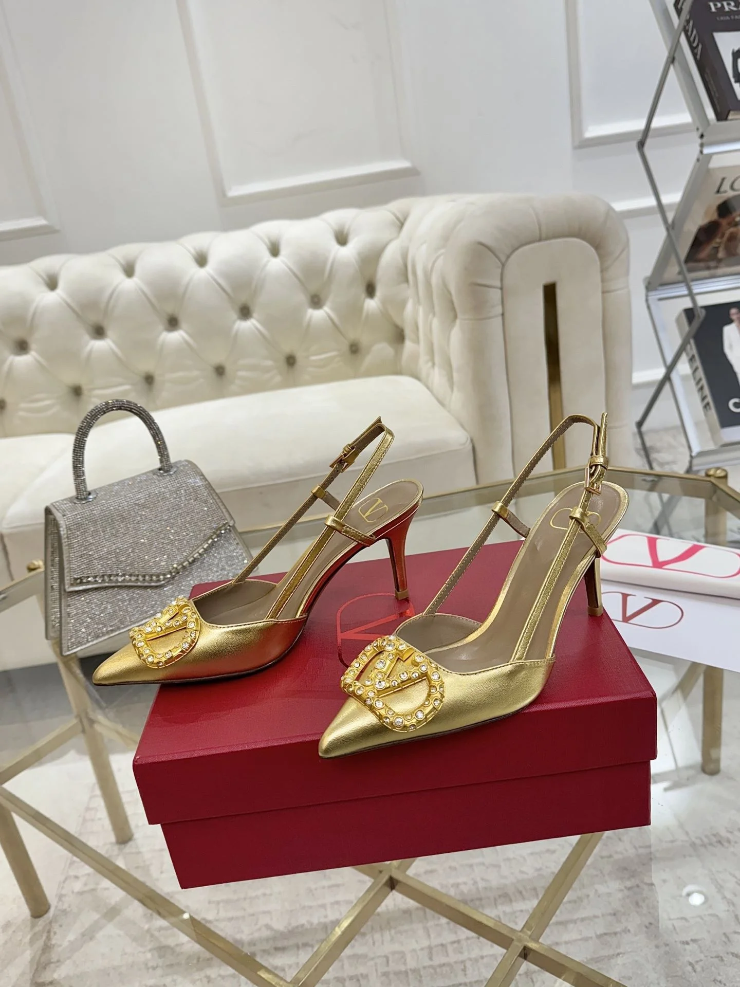 Valentino Sandals Practical 36059