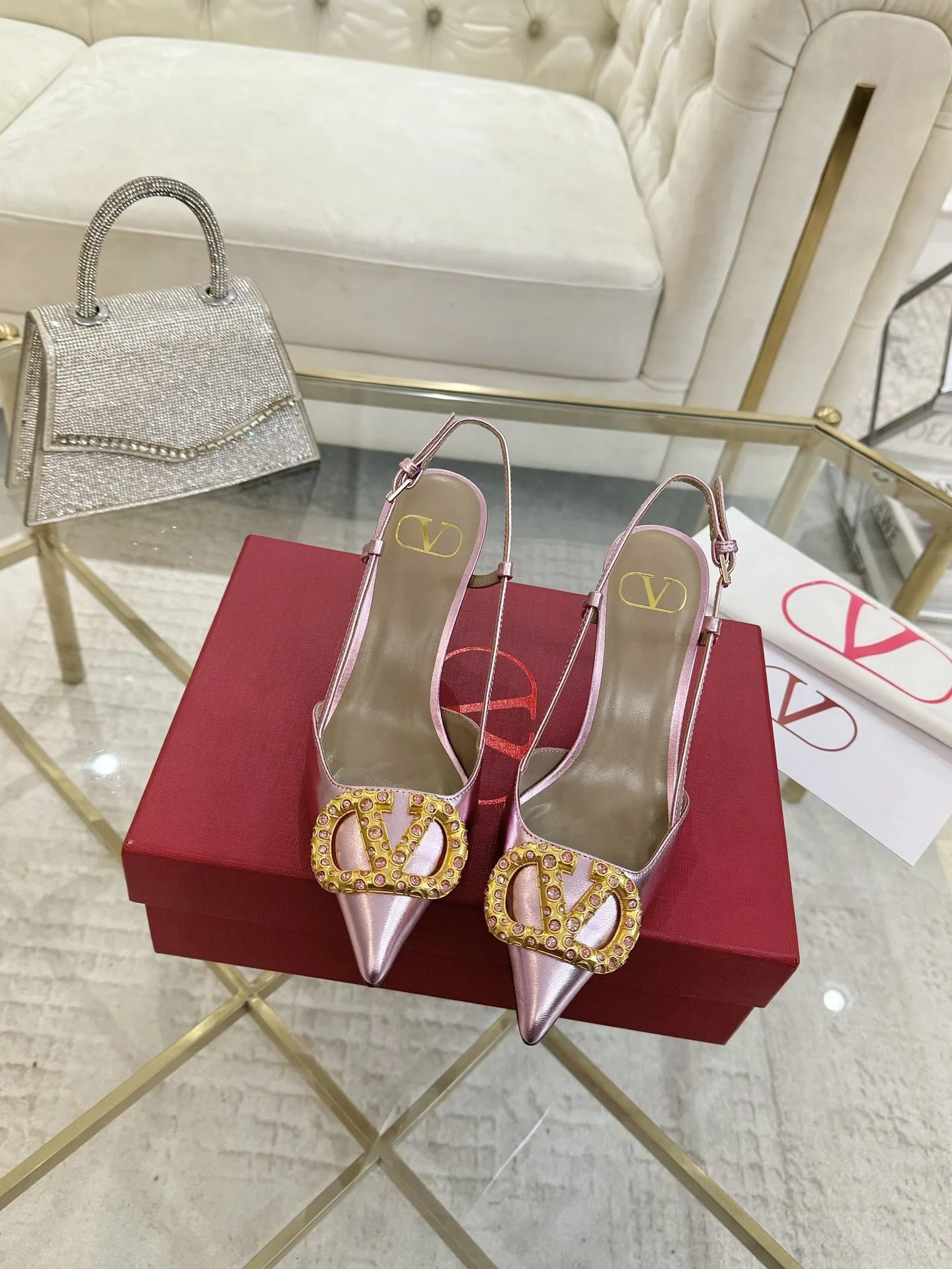 Valentino Sandals Fashionable 36075