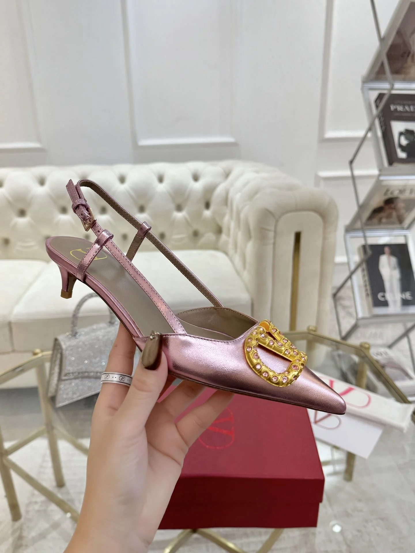 Valentino Sandals Lightweight 36067