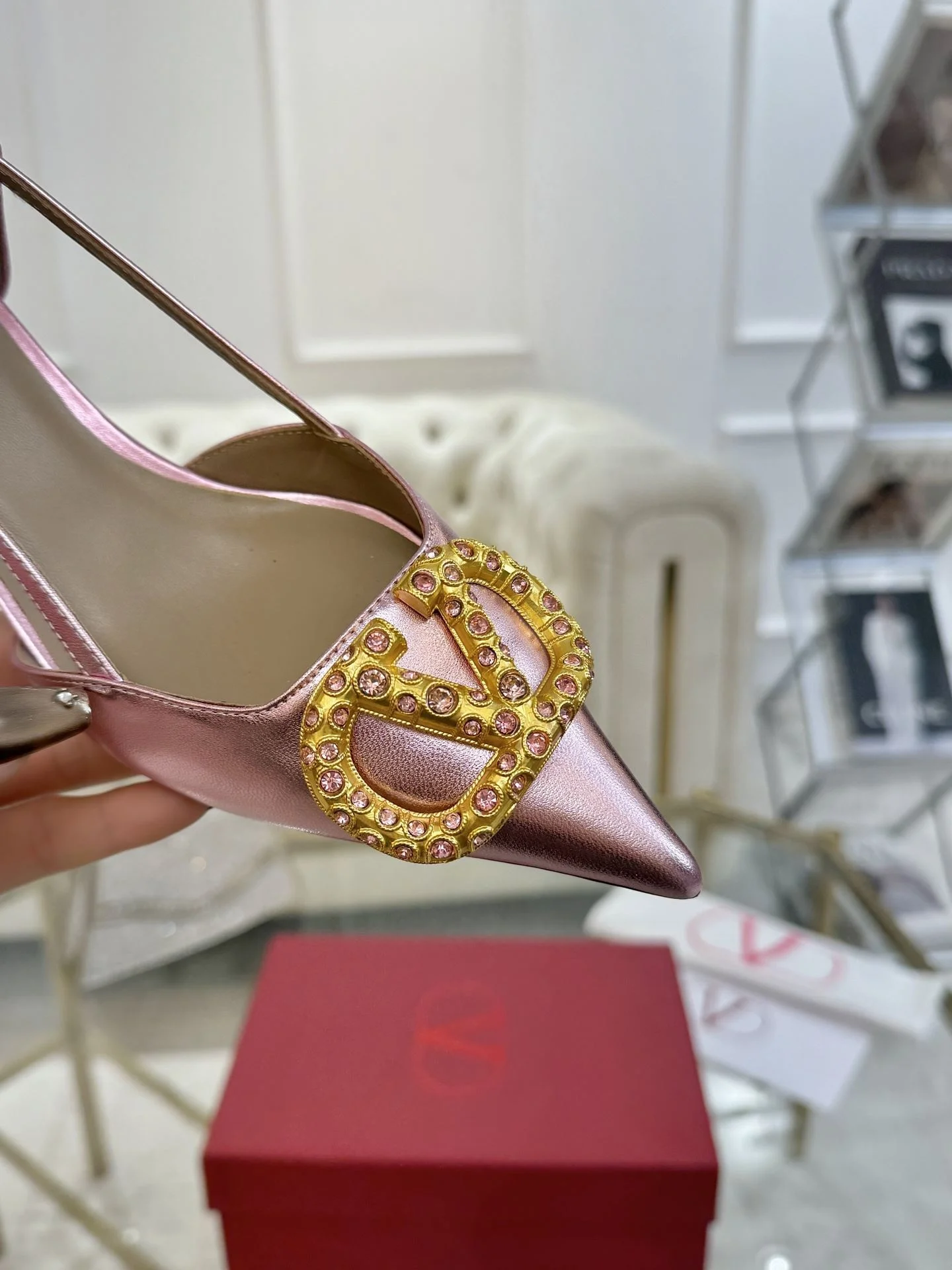 Valentino Sandals Lightweight 36067