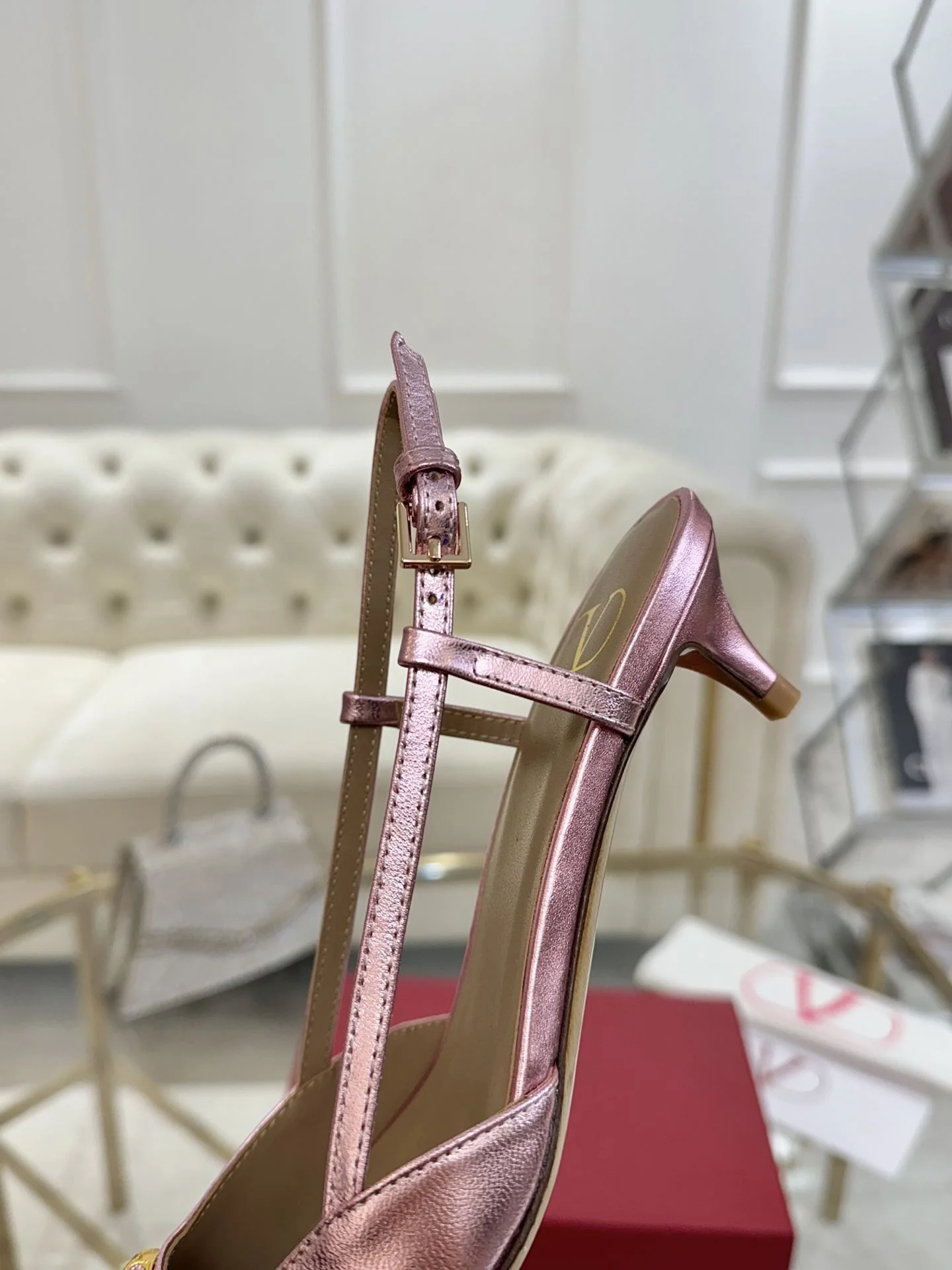 Valentino Sandals Lightweight 36067