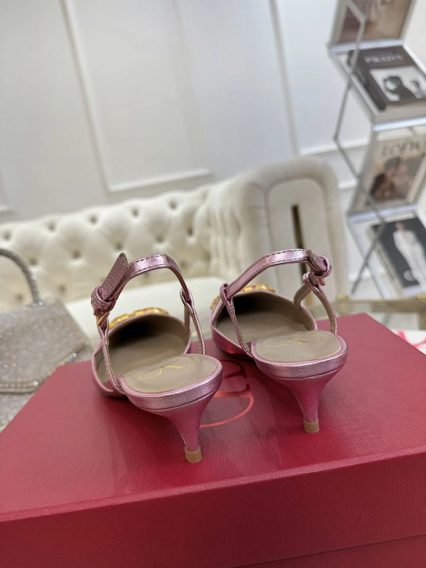 Valentino Sandals Lightweight 36067