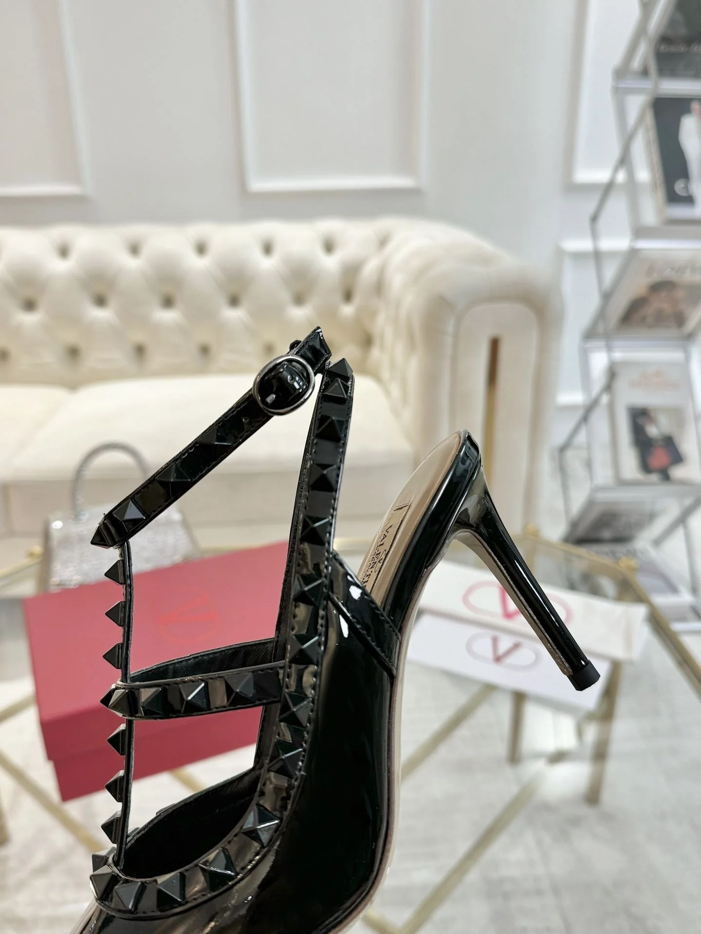 Seasonal Valentino Sandals 36081