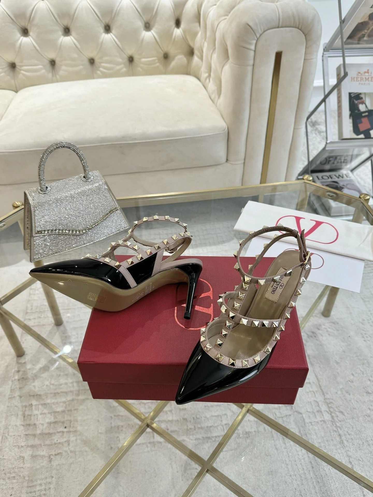 Valentino Sandals Unisex 36082