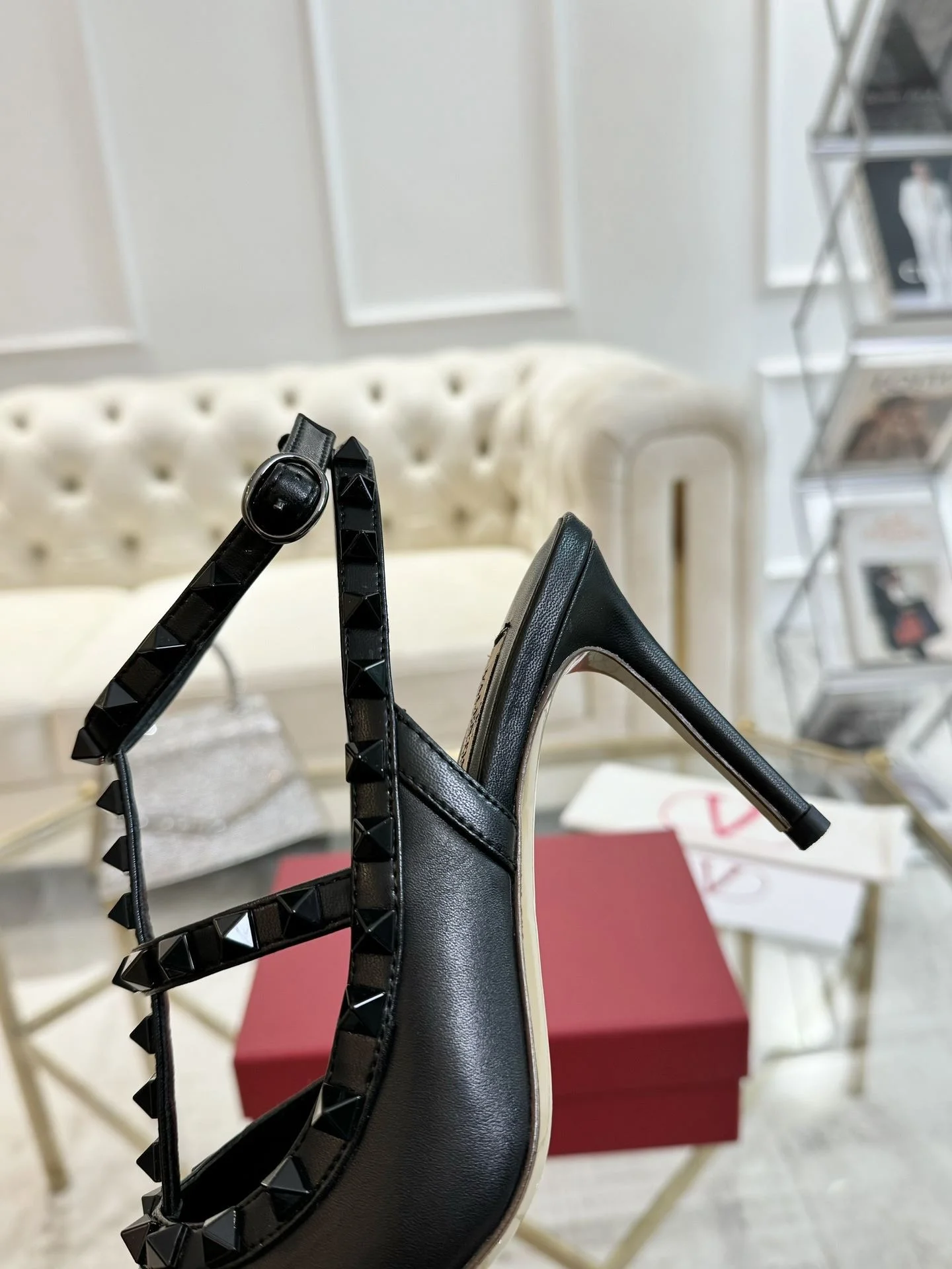 Valentino Sandals Neat 36072