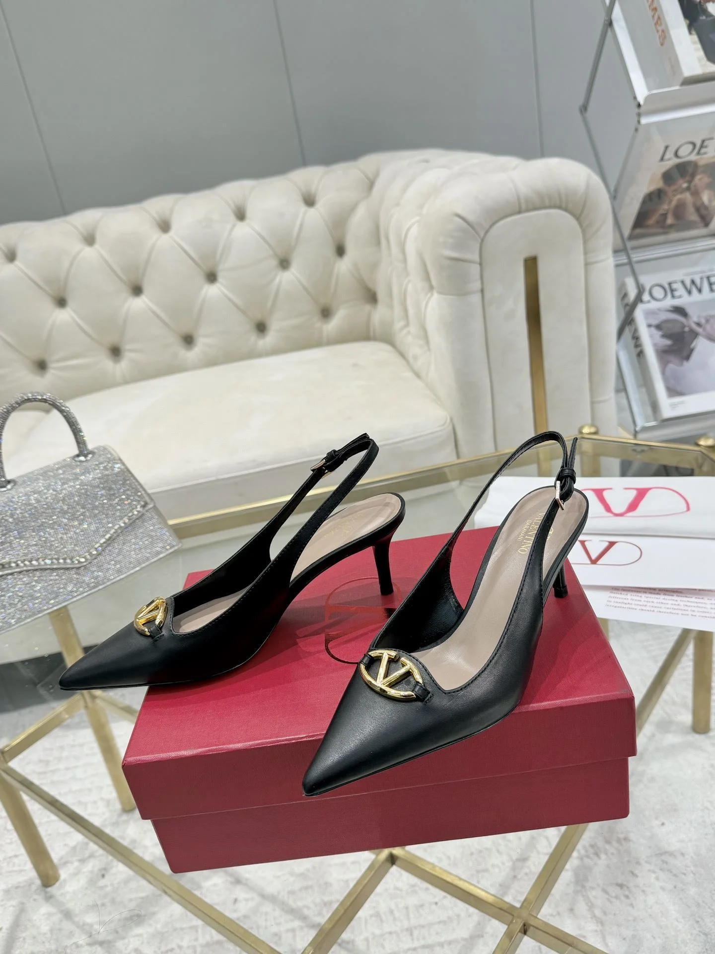 Unique Valentino Sandals 36060