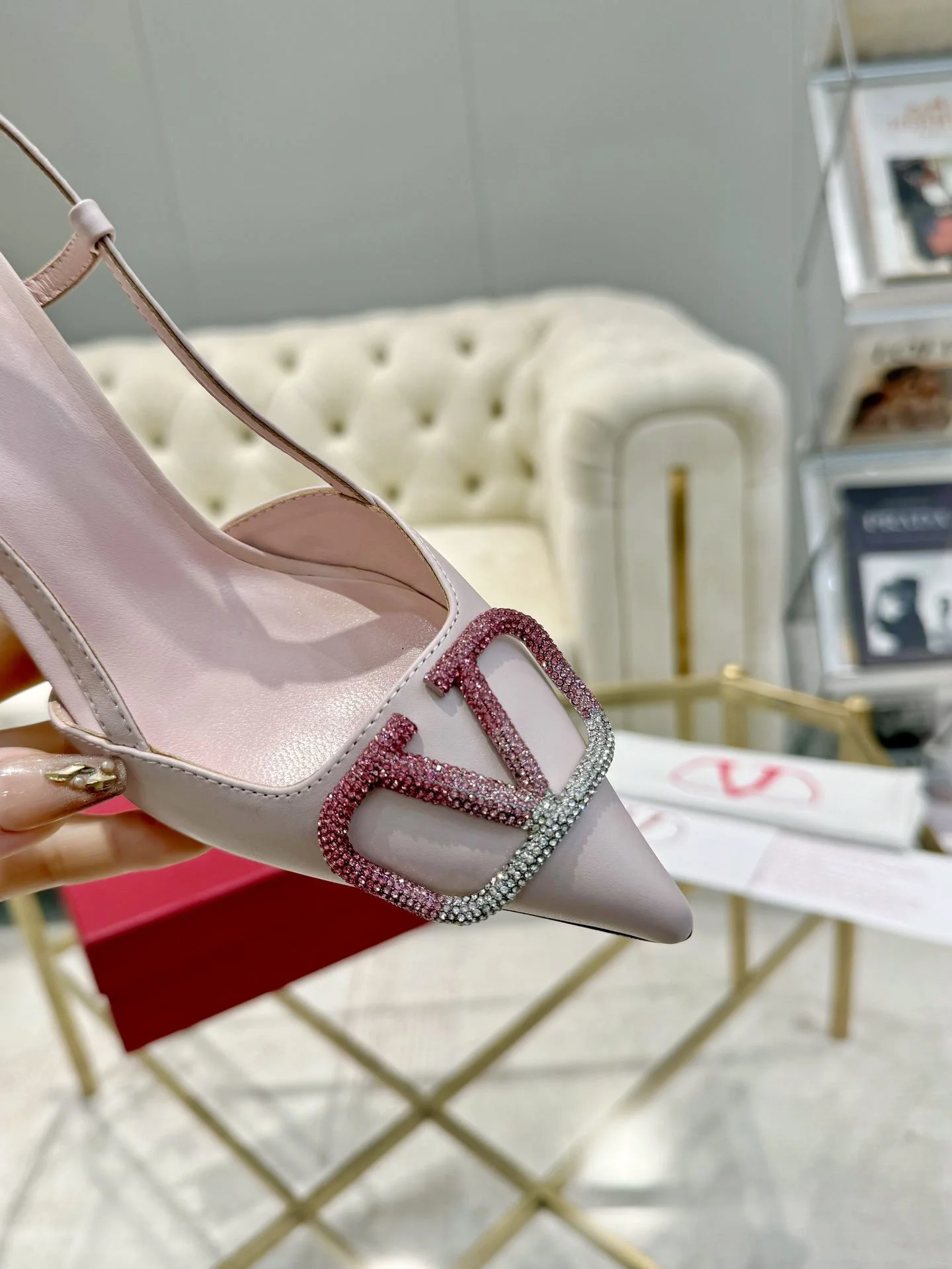 Sustainable Valentino Sandals 36058