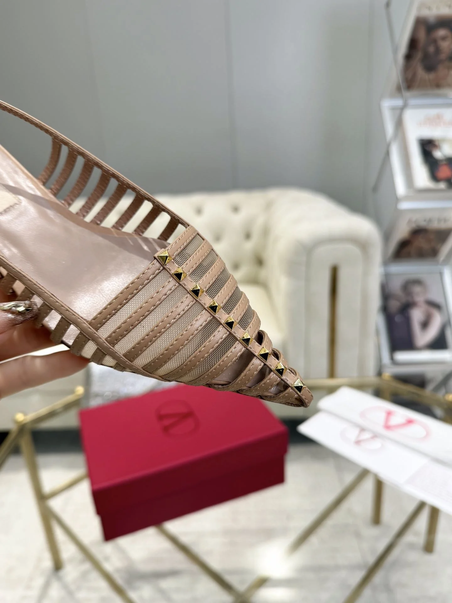 Valentino Sandals Fashionable 36052