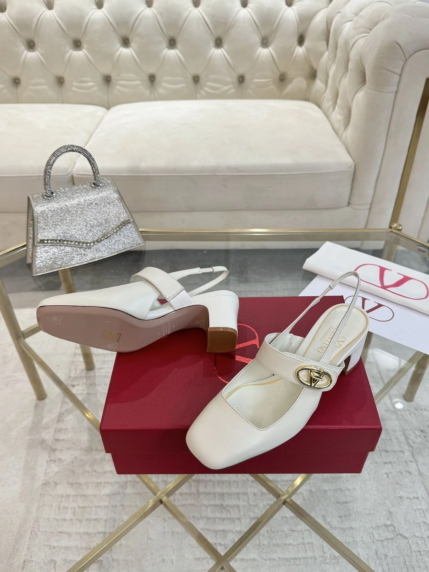 Valentino Sandals Trendsetting 36048